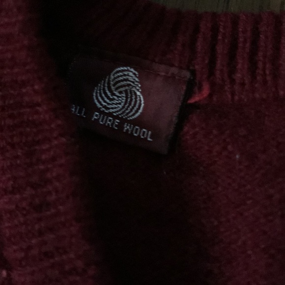 Preppy vintage burgundy scarlet red 100% wool academia sweater vest size medium - Picture 5 of 7
